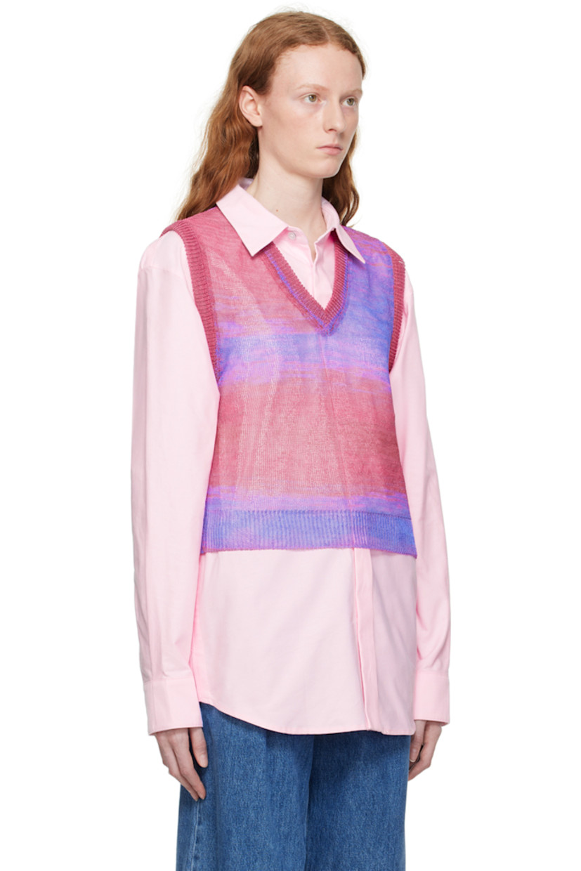 Semi-sheer knit cellulose vest. Gradient pattern throughout. 

· Rib knit V-neck, hem, and armscyes 
· Logo hardware at back collar

Supplier color: Pink