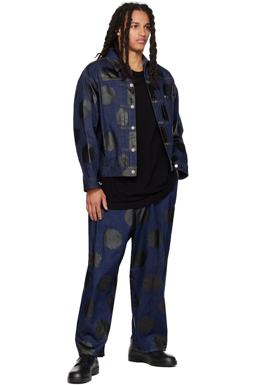 Relaxed-fit non-stretch denim jeans. Polka-dot pattern printed throughout.

· Belt loops
· Four-pocket styling
· Zip-fly
· Pleats at front legs
· Contrast stitching in yellow

Supplier color: Indigo
