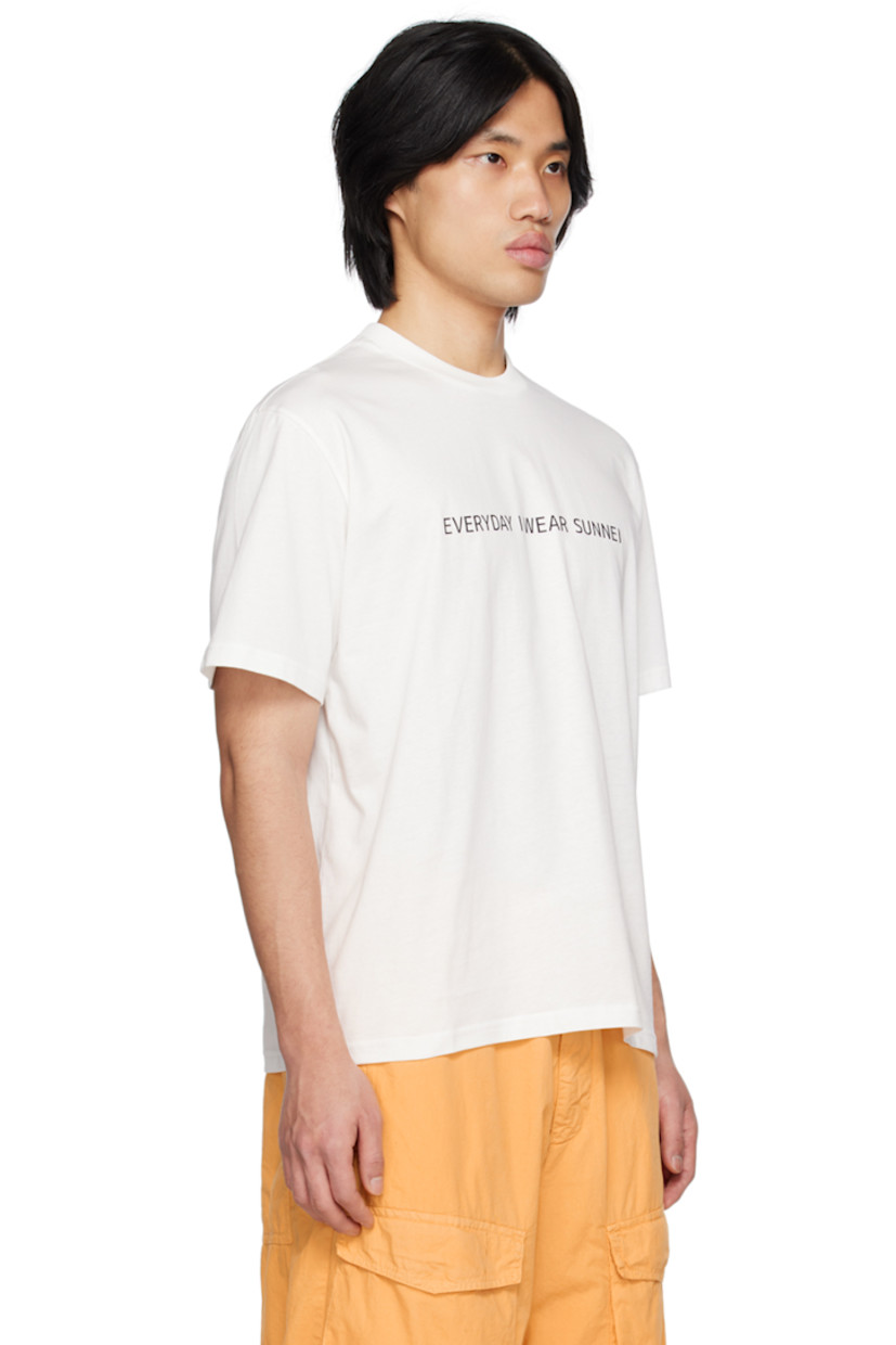 Cotton jersey T-shirt.

· Rib knit crewneck
· Logo and text printed at front

Supplier color: White