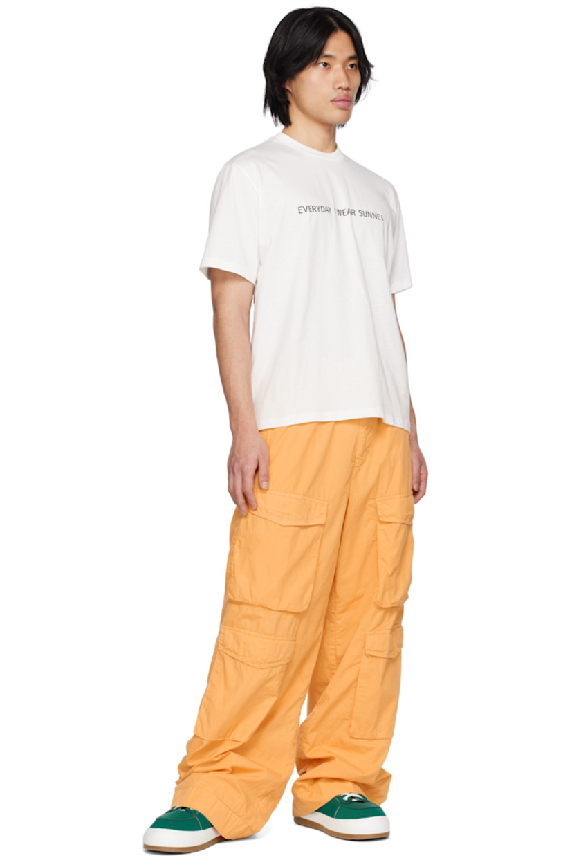Cotton jersey T-shirt.

· Rib knit crewneck
· Logo and text printed at front

Supplier color: White