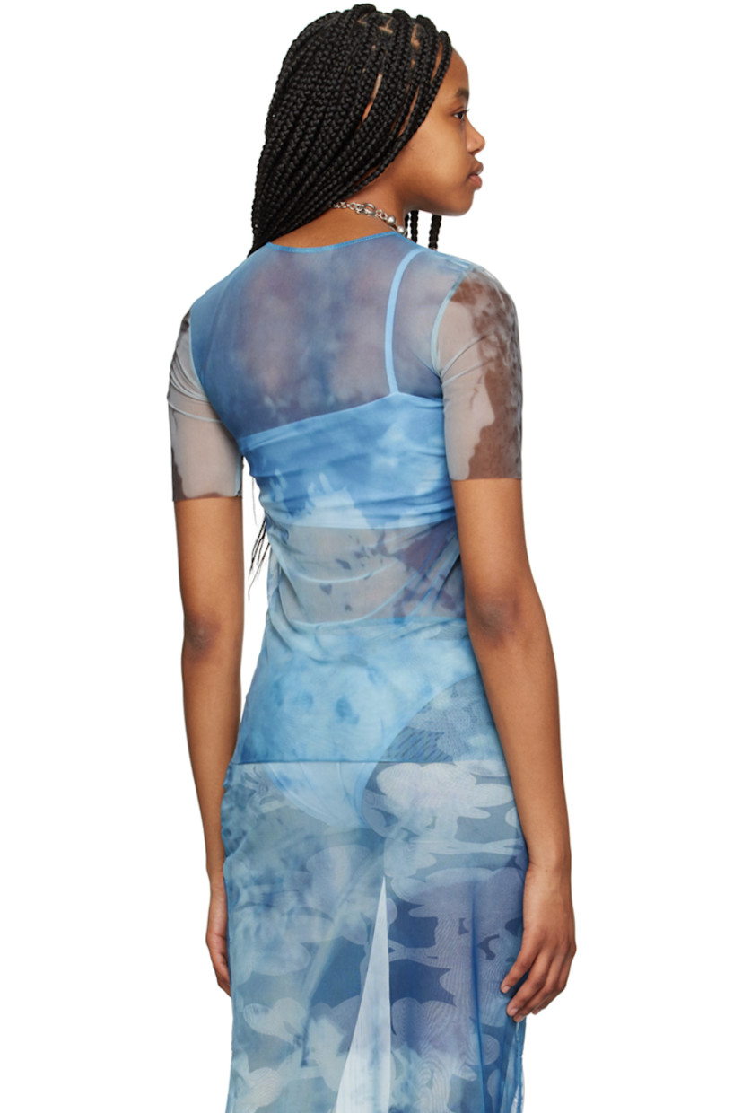 Semi-sheer stretch recycled polyester mesh T-shirt. Graphic pattern printed throughout. 

· Crewneck
· Text printed at front

Supplier color: Print multi