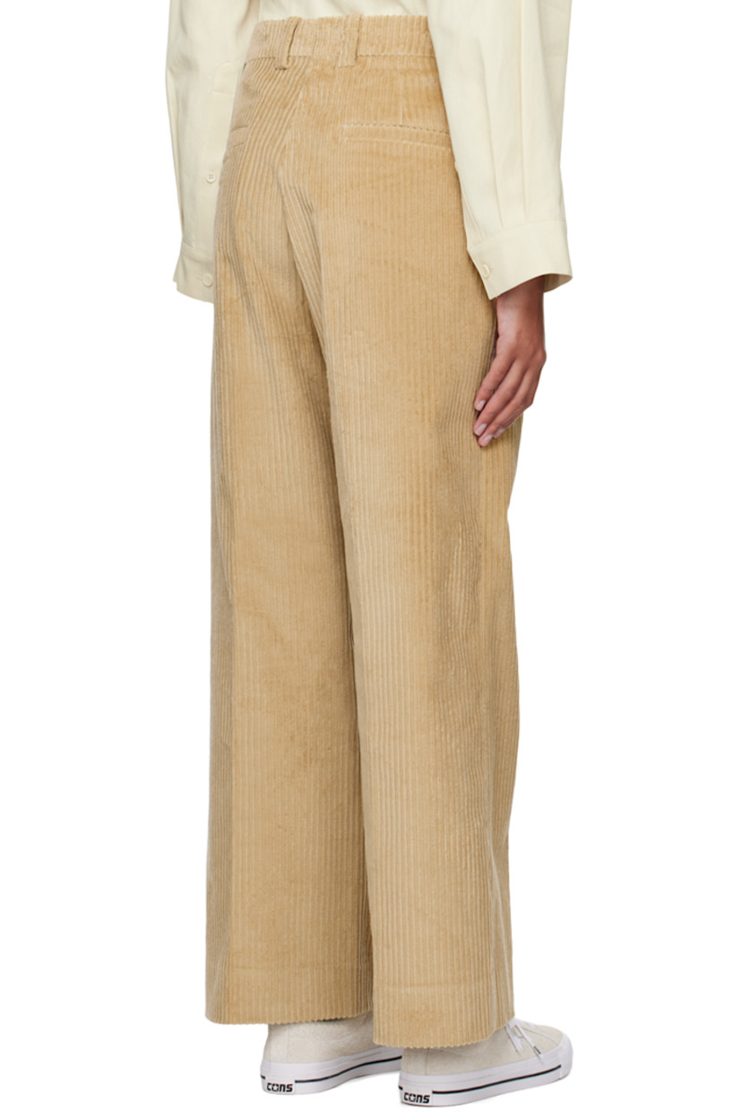 Cotton corduroy trousers.

· Belt loops
· Four-pocket styling
· Zip-fly

Wholesale exclusivity at SSENSE.

Supplier color: Beige