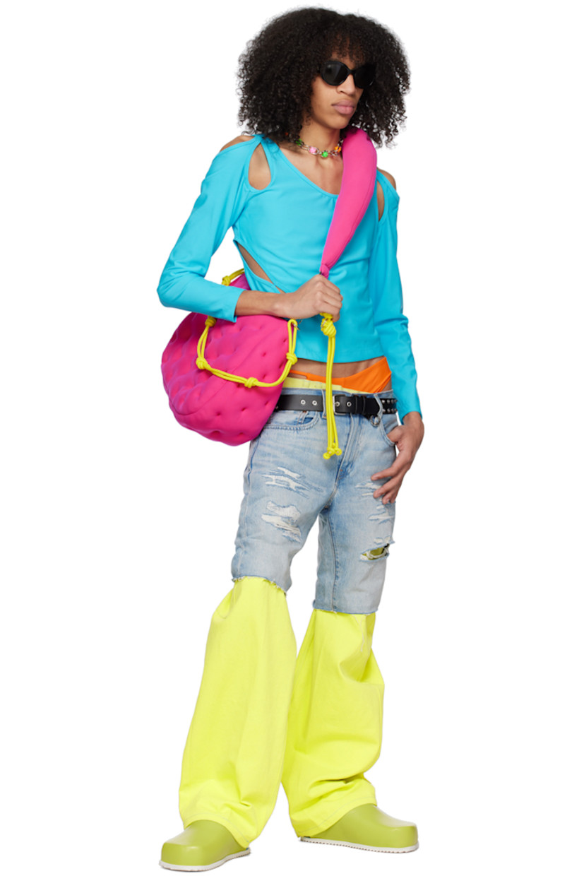 Stretch nylon jersey T-shirt.

· Scoop neck 
· Cutout at side seam and shoulders

Supplier color: Turquoise