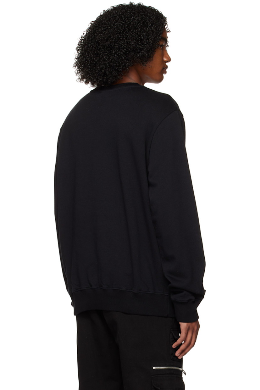 Organic cotton fleece sweatshirt.

· Rib knit crewneck, hem, and cuffs
· Logo printed at chest
· Dropped shoulders

Supplier color: Black