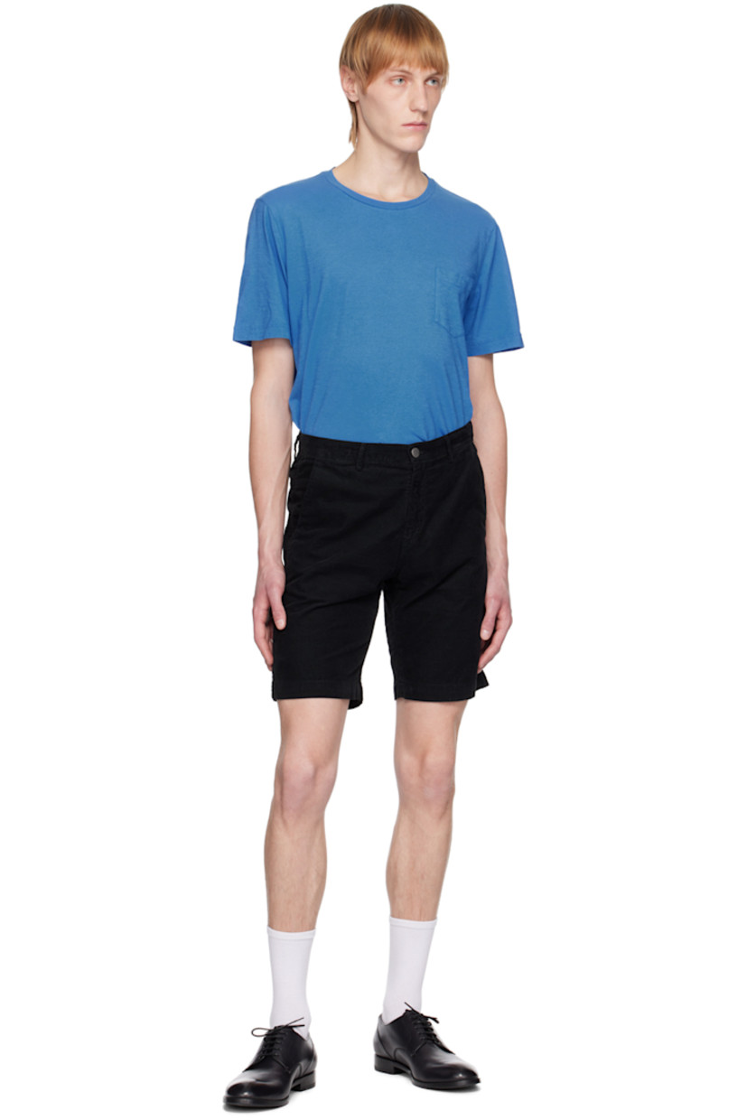 Cotton corduroy shorts. 

· Belt loops 
· Four-pocket styling 
· Zip-fly 
· Partial plain-woven cotton lining 

Supplier color: Black washed