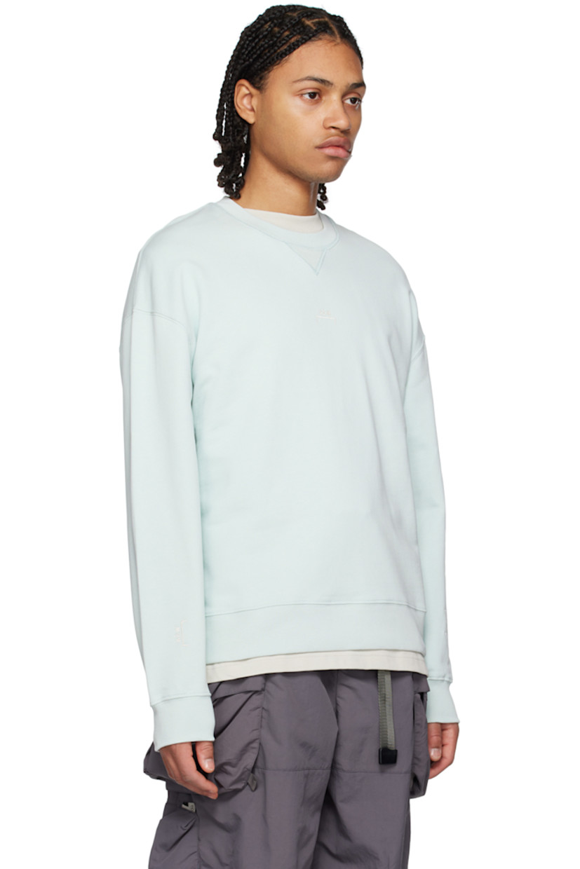 Relaxed-fit 340 gsm French terry sweatshirt. 

· Rib knit crewneck, hem, and cuffs
· Logo embroidered at chest and sleeves
· Dropped shoulders

Supplier color: Iceberg blue
