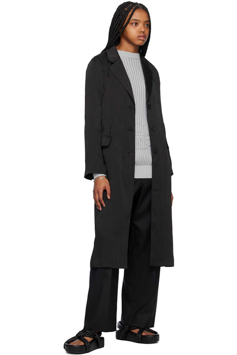 Polyester crushed satin coat. 

· Notched lapel
· Button closure
· Flap pockets
· Three-button surgeon's cuffs
· Central vent at back hem
· Full cupro satin lining

Supplier color: Black