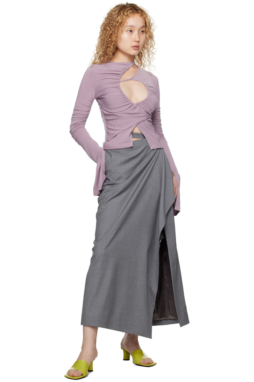 Stretch polyester jersey T-shirt. Ruching and self-tie straps throughout.

· Wrap construction
· Coutout at round neck
· Keyhole cutout at chest
· Vented cuffs

Supplier color: Lilac