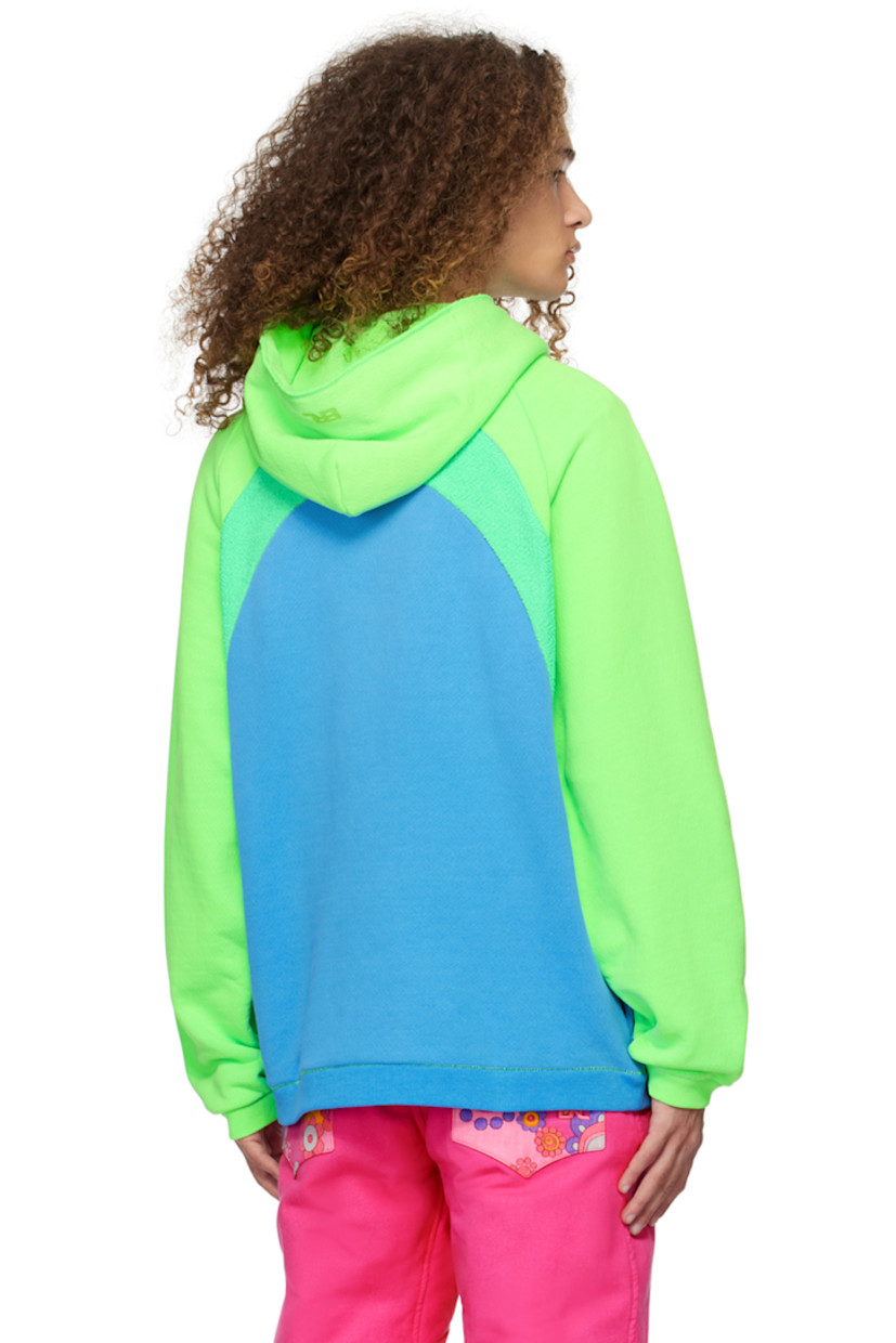 Garment-dyed French terry hoodie. 

· Paneled construction
· Drawstring and logo printed at hood 
· Rib knit hem and cuffs 
· Seam pockets 
· Raglan sleeves

Supplier color: Blue