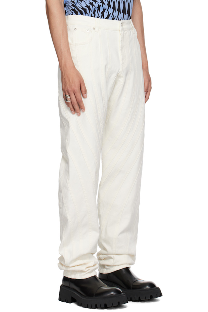 Non-stretch denim jeans.

· Paneled construction
· Low-rise
· Belt loops
· Five-pocket styling
· Zip-fly
· Leather logo patch at back waist

Supplier color: Ivory