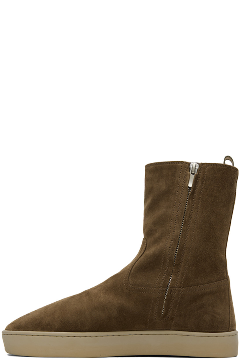 Handcrafted high-top suede sneakers in taupe.

· Zip closure at inner side
· Grosgrain pull-loop at heel collar
· Shearling lining
· Treaded Lactae Hevea® latex rubber sole

Supplier color: Tundra/Herbe