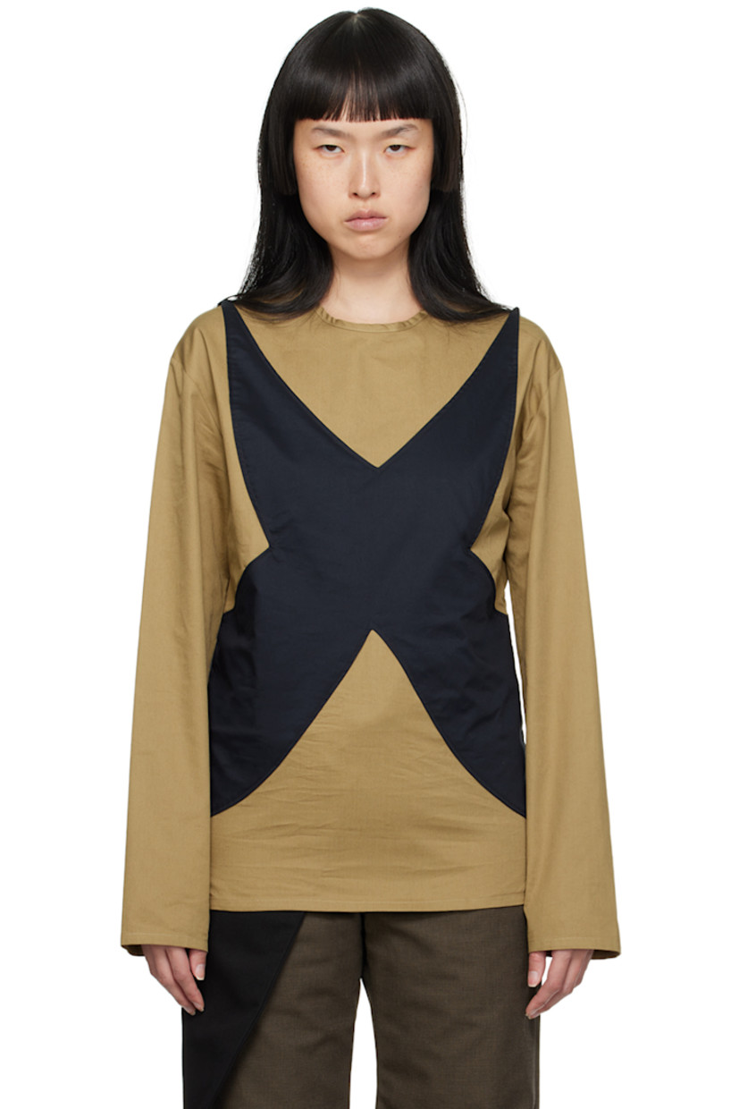 Cotton twill T-shirt. 

· Crewneck
· Graphic appliqué at front and back
· Button closure at back collar

Supplier color: Beige/Black