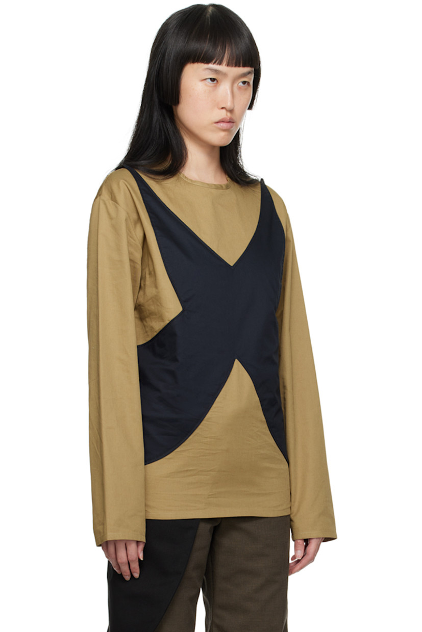 Cotton twill T-shirt. 

· Crewneck
· Graphic appliqué at front and back
· Button closure at back collar

Supplier color: Beige/Black