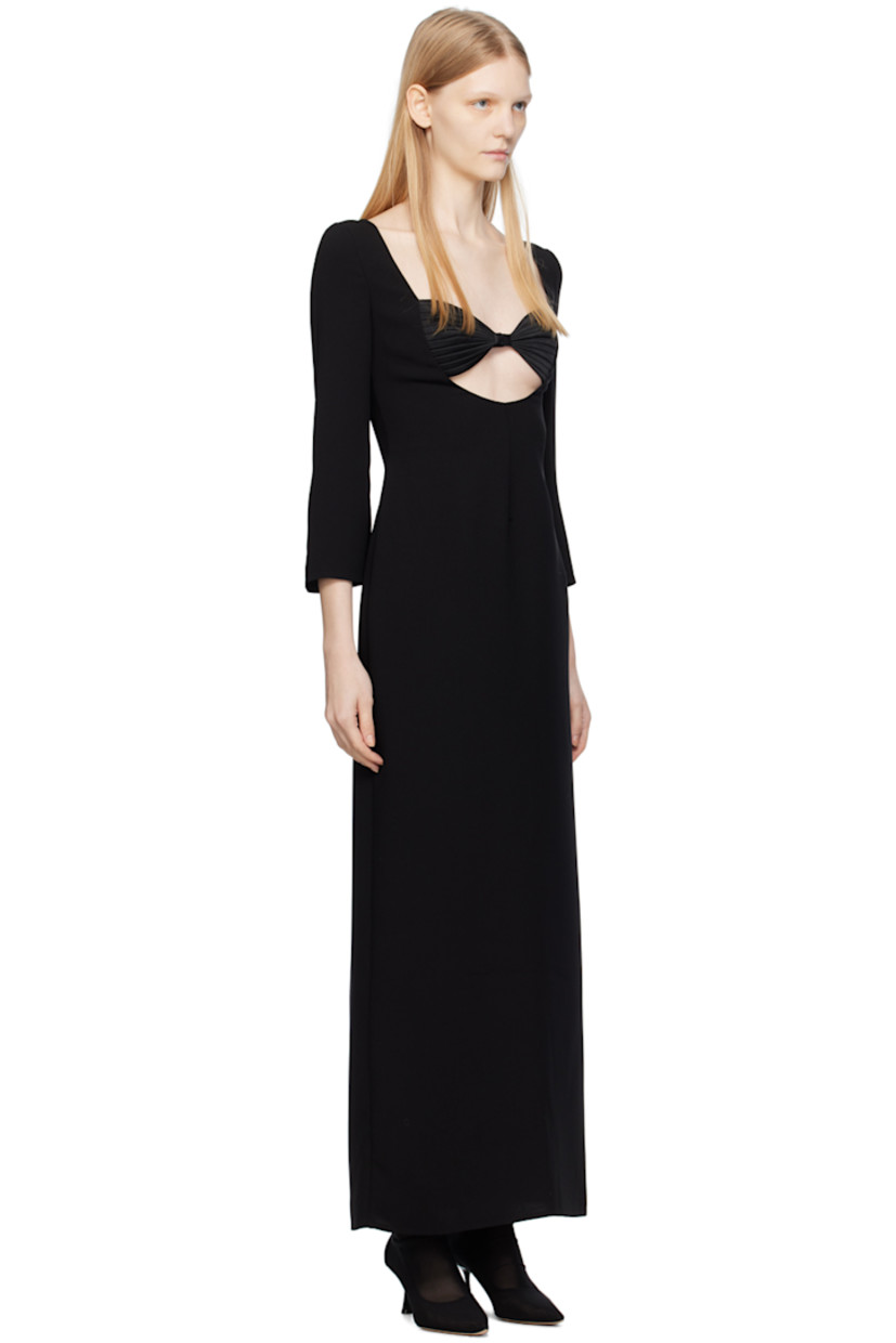 Viscose satin dress.

· Sweetheart neck
· Hook-eye fastening at quilted cups
· Half-zip closure at back
· Central vent at back hem

Supplier color: Black