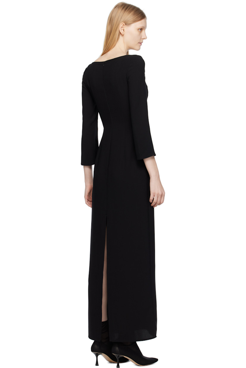 Viscose satin dress.

· Sweetheart neck
· Hook-eye fastening at quilted cups
· Half-zip closure at back
· Central vent at back hem

Supplier color: Black