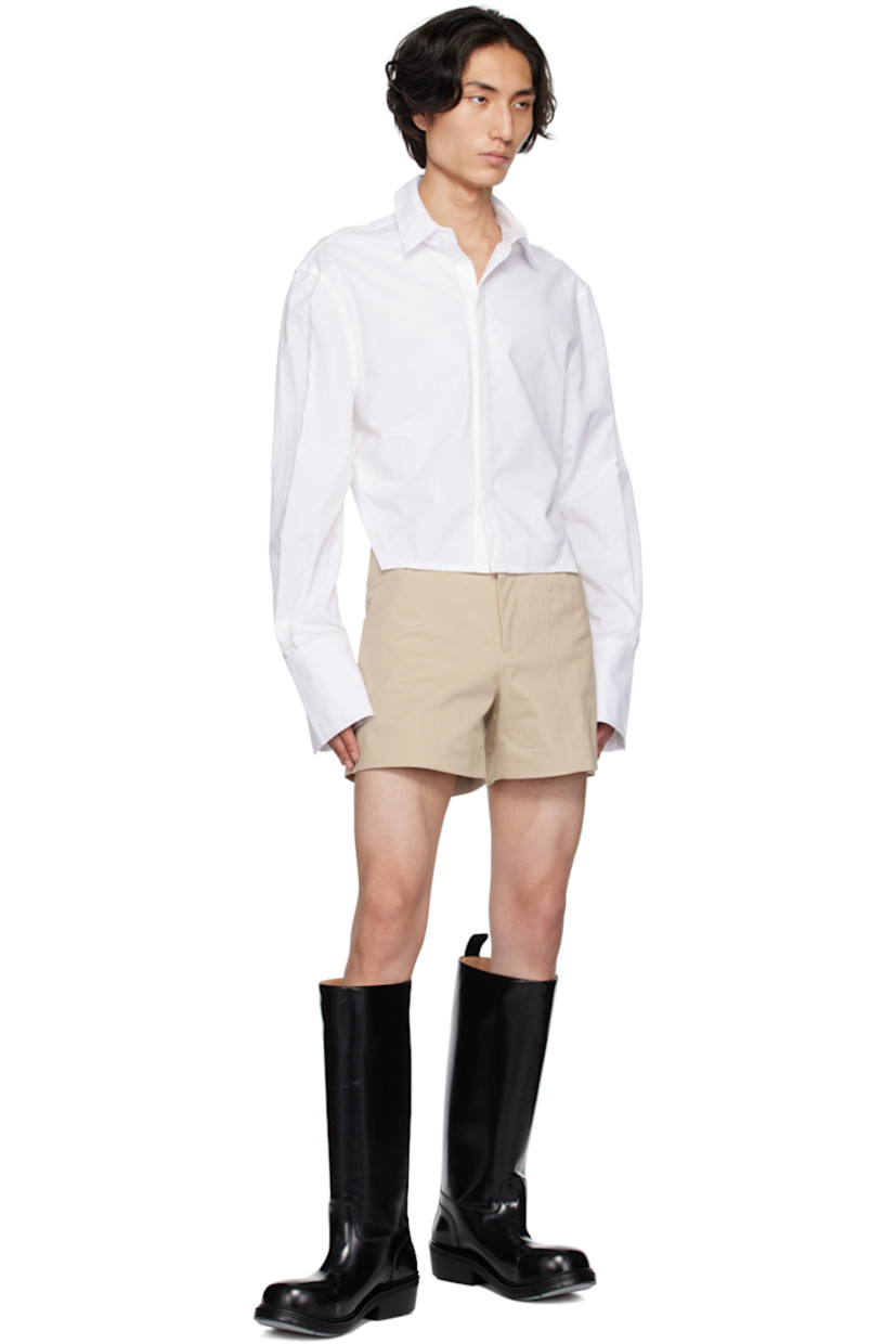 Stretch cotton twill shorts.

· Paneled construction
· Four-pocket styling
· Zip-fly
· Unlined

Supplier color: Sand