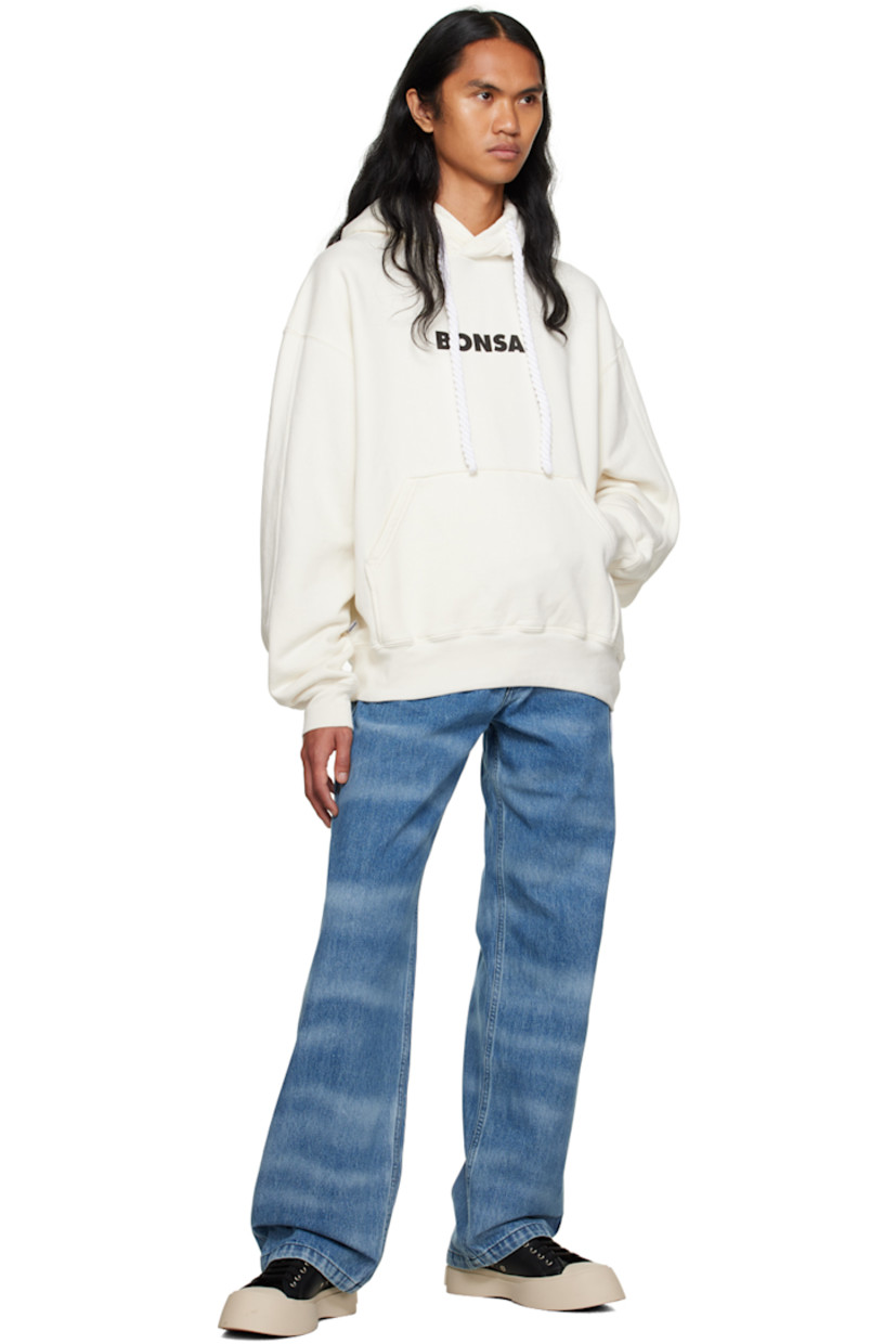 French terry hoodie.

· Twisted drawstring at hood
· Logo printed at front 
· Kangaroo pocket
· Bungee-style drawstring at rib knit hem
· Logo flag at side seam
· Dropped shoulders
· Rib knit cuffs

Supplier color: White/White