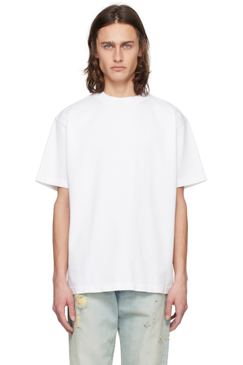 Cotton jersey T-shirt.

· Rib knit crewneck
· Dropped shoulders
· Logo embroidered at back

Supplier color: Panna