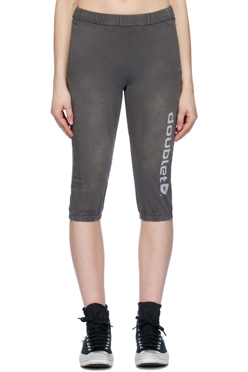 Stretch cotton jersey lounge pants. Fading and subtle distressing throughout.

· Concealed drawstring at elasticized waistband
· Three-pocket styling
· Logo printed at front
· Logo patch at back pocket

Supplier color: Black
