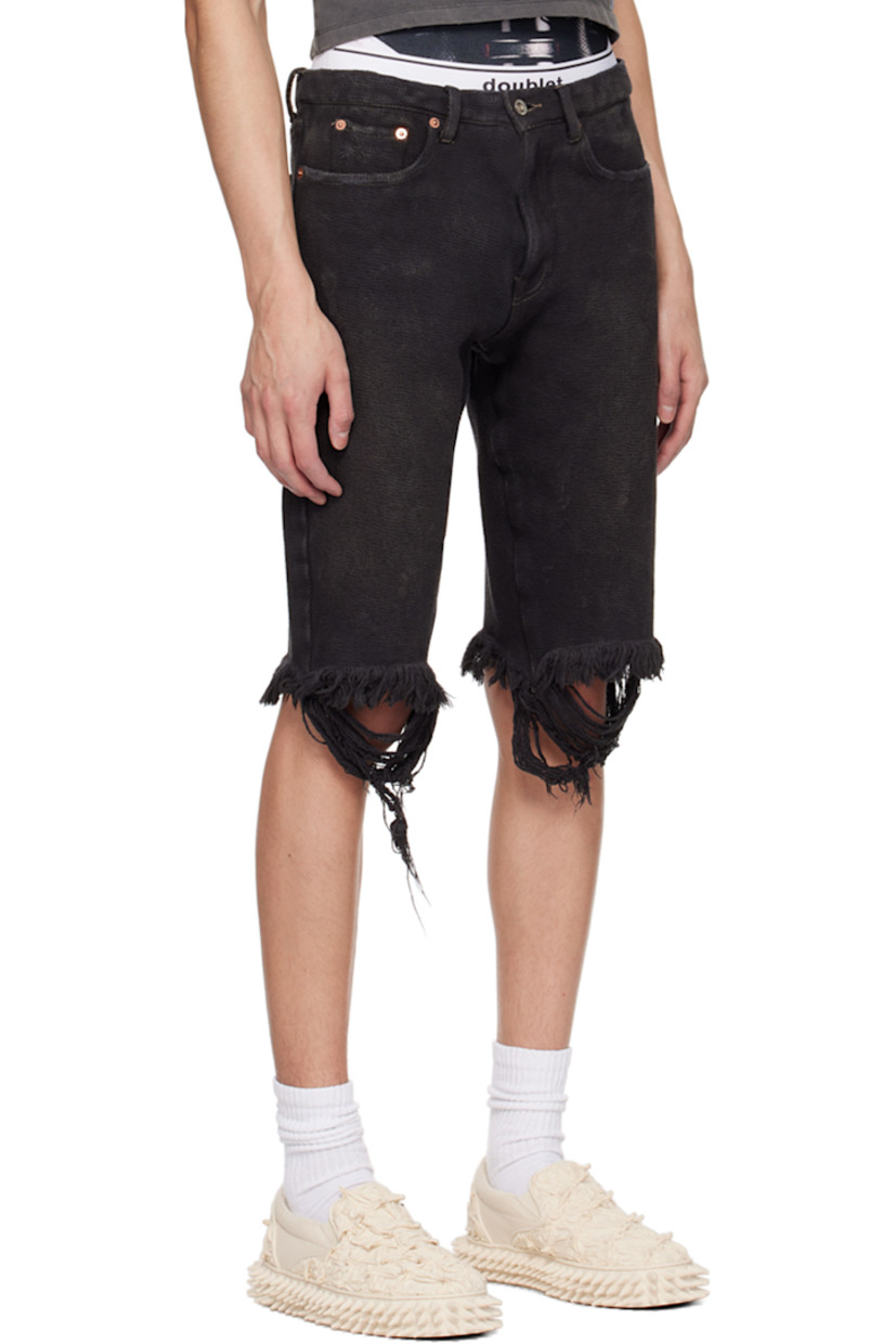 Brushed cotton twill shorts. Fading throughout. 

· Belt loops
· Five-pocket styling
· Zip-fly
· Frayed edge at cuffs 
· Logo patch at back waistband
· Logo flag at back pocket

This item is part of a limited run of 17.

Supplier color: Black