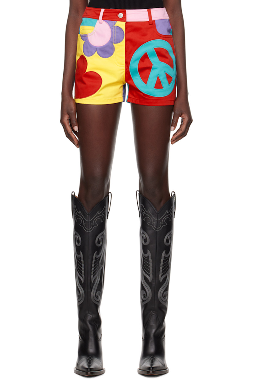 Stretch cotton sateen shorts. Graphics embroidered throughout. 

· Paneled construction
· Belt loops 
· Five-pocket styling
· Zip-fly 
· Graphic patch at back pocket 

Supplier color: Fantasy print