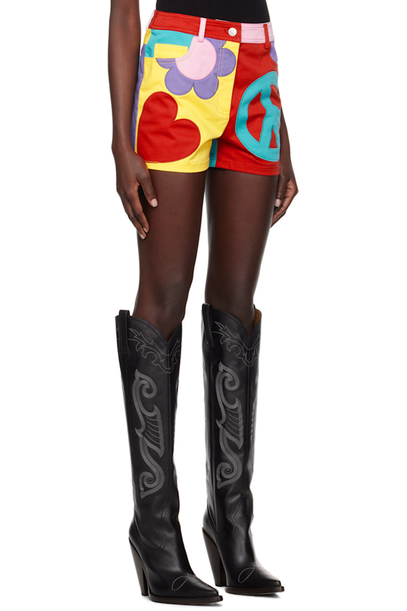 Stretch cotton sateen shorts. Graphics embroidered throughout. 

· Paneled construction
· Belt loops 
· Five-pocket styling
· Zip-fly 
· Graphic patch at back pocket 

Supplier color: Fantasy print