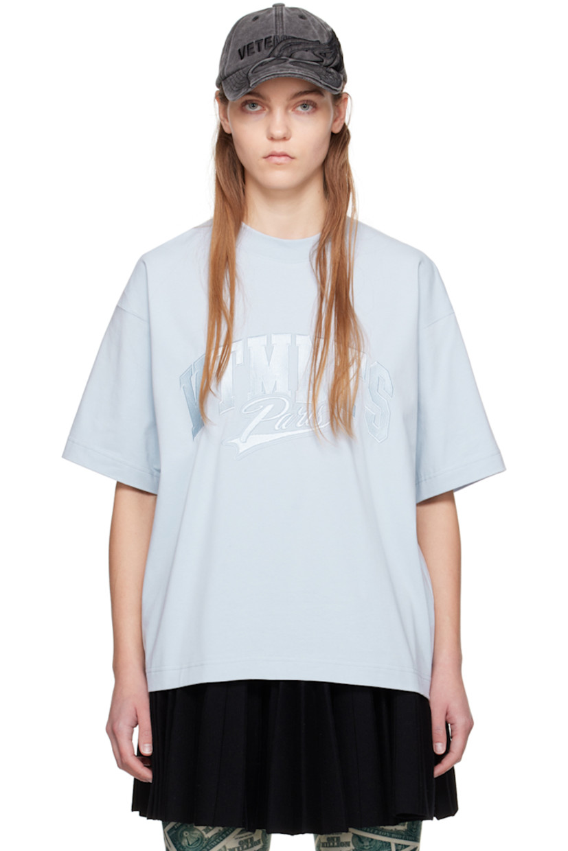 Cotton jersey T-shirt.

· Rib knit crewneck
· Logo graphic embroidered at front

Supplier color: Light blue