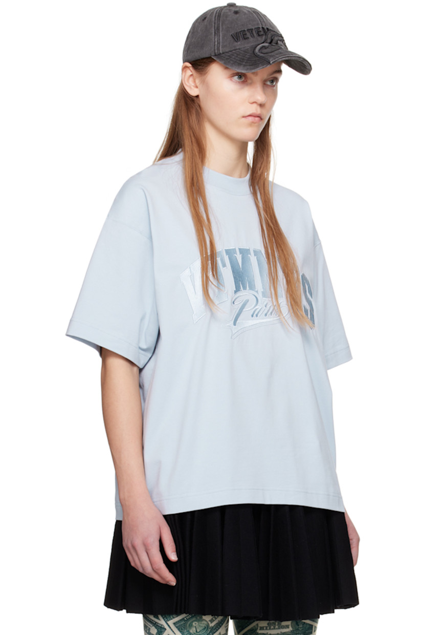 Cotton jersey T-shirt.

· Rib knit crewneck
· Logo graphic embroidered at front

Supplier color: Light blue