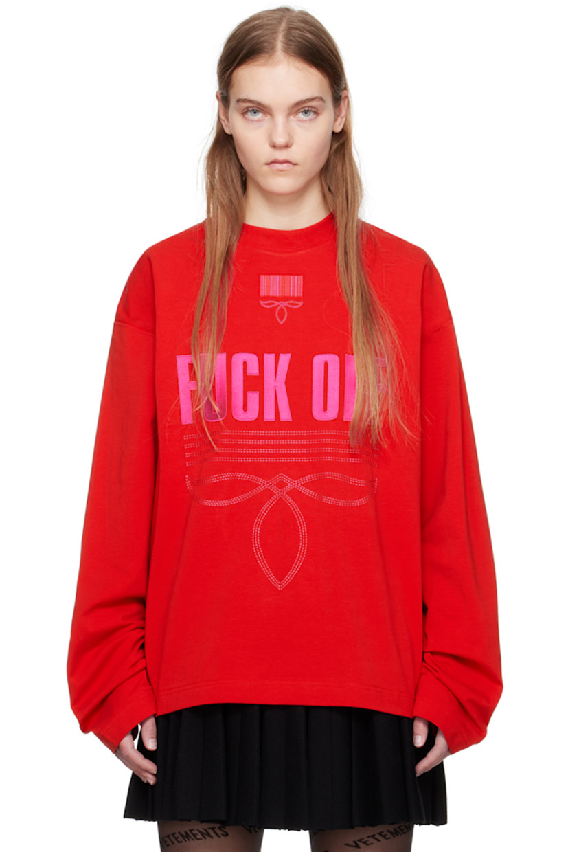 Cotton jersey T-shirt.

· Rib knit crewneck
· Logo, graphic, and text embroidered at front and back

Supplier color: Red