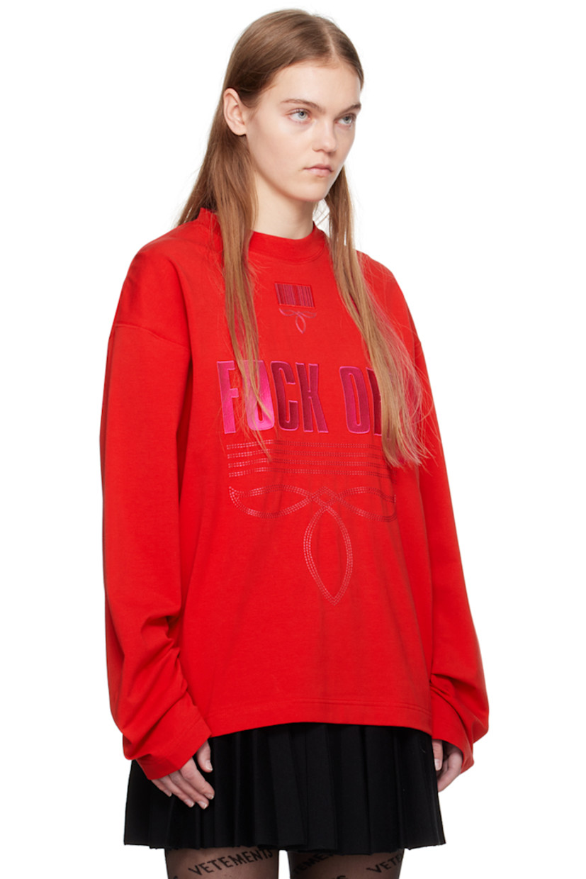 Cotton jersey T-shirt.

· Rib knit crewneck
· Logo, graphic, and text embroidered at front and back

Supplier color: Red