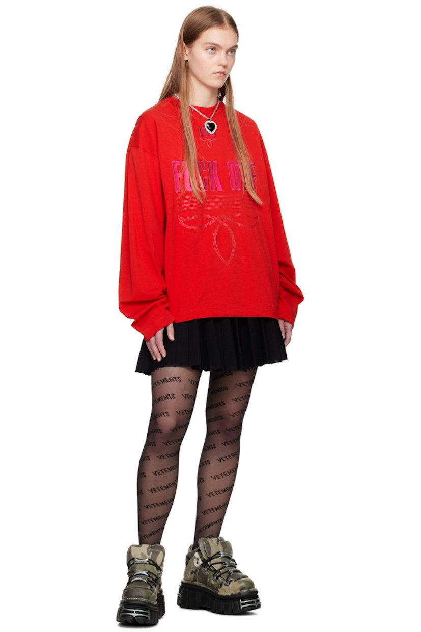 Cotton jersey T-shirt.

· Rib knit crewneck
· Logo, graphic, and text embroidered at front and back

Supplier color: Red