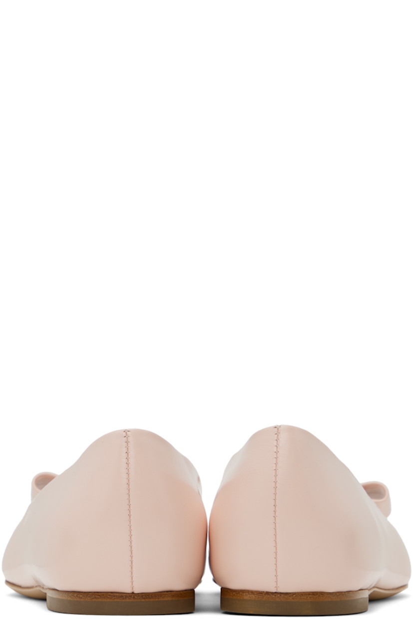 Buffed lambskin ballerina flats in pink.

· Pointed toe
· Logo plaque and bow accent at vamp
· Suede and buffed leather lining
· Leather sole with rubber injection
· Logo-engraved silver-tone hardware

Supplier color: Nylund pink