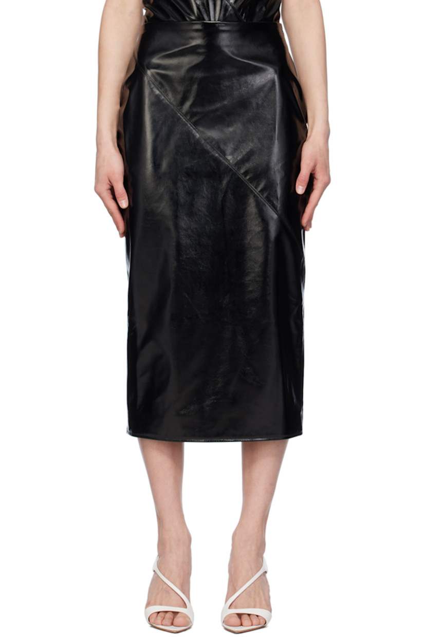 Patent faux-leather skirt.

· Paneled construction
· Concealed zip closure at side seam
· Central vent at back hem
· Full acetate- and cupro-blend satin lining

Supplier color: Black