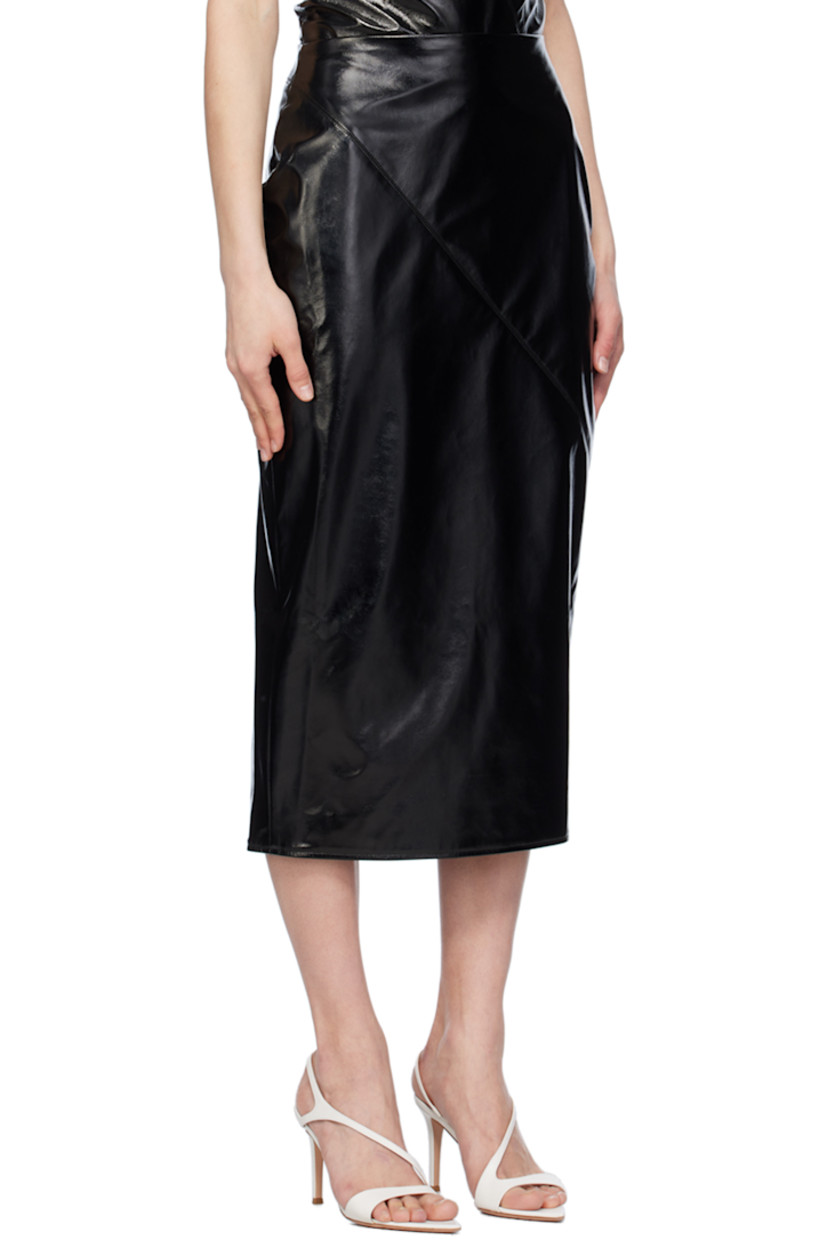 Patent faux-leather skirt.

· Paneled construction
· Concealed zip closure at side seam
· Central vent at back hem
· Full acetate- and cupro-blend satin lining

Supplier color: Black