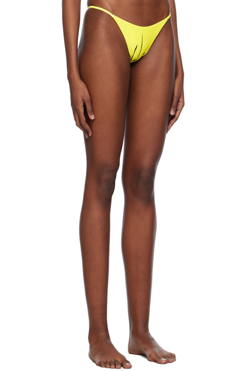 Stretch recycled polyester jersey bikini bottoms. Graphic pattern printed throughout.

· Elasticized waistband
· Full jersey lining

Supplier color: Caledenia orchi