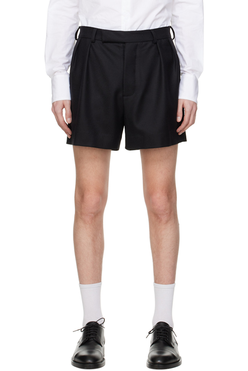 Virgin wool-blend twill shorts.

· Belt loops
· Four-pocket styling
· Button-fly
· Pleats at front
· Unlined

Available exclusively at SSENSE.

Supplier color: Black