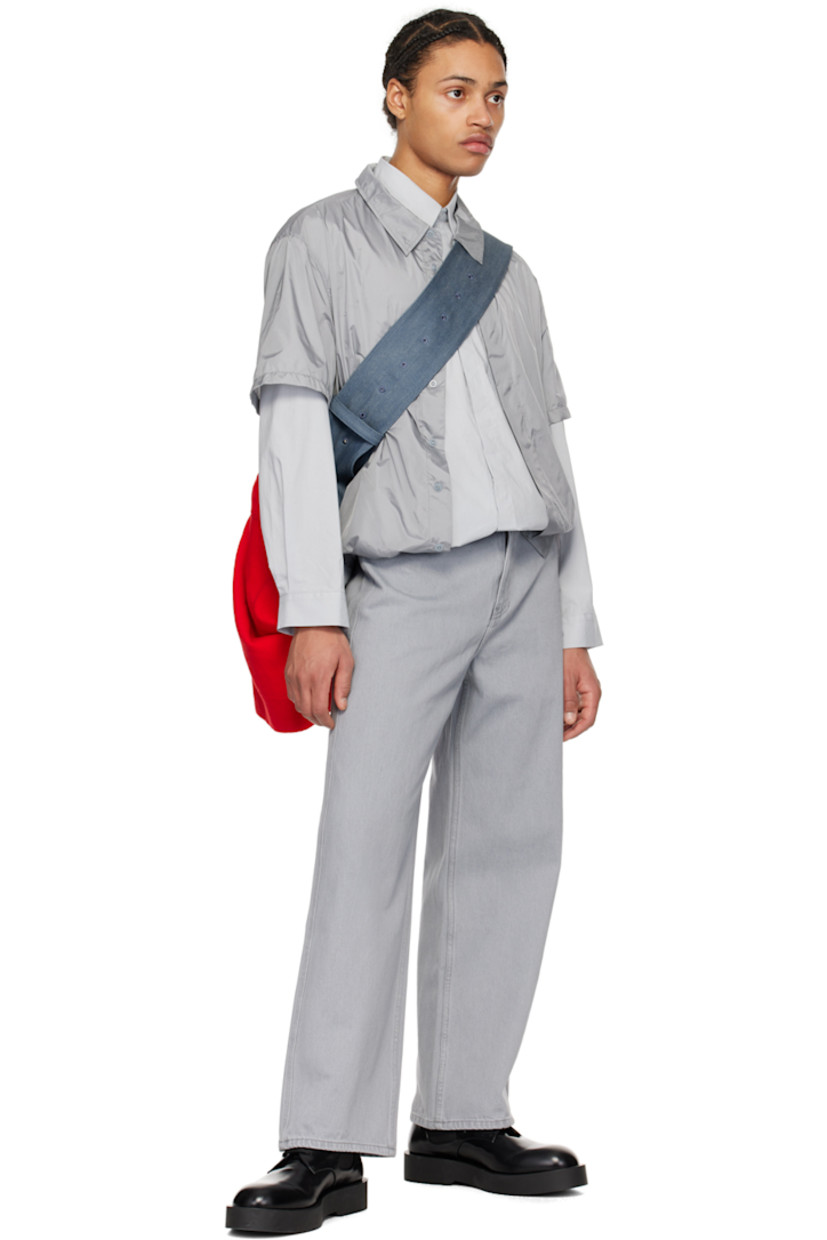 Nylon taffeta shirt.

· Spread collar
· Concealed press-stud closure
· Vented side seams
· Full mesh lining

Supplier color: Blue grey