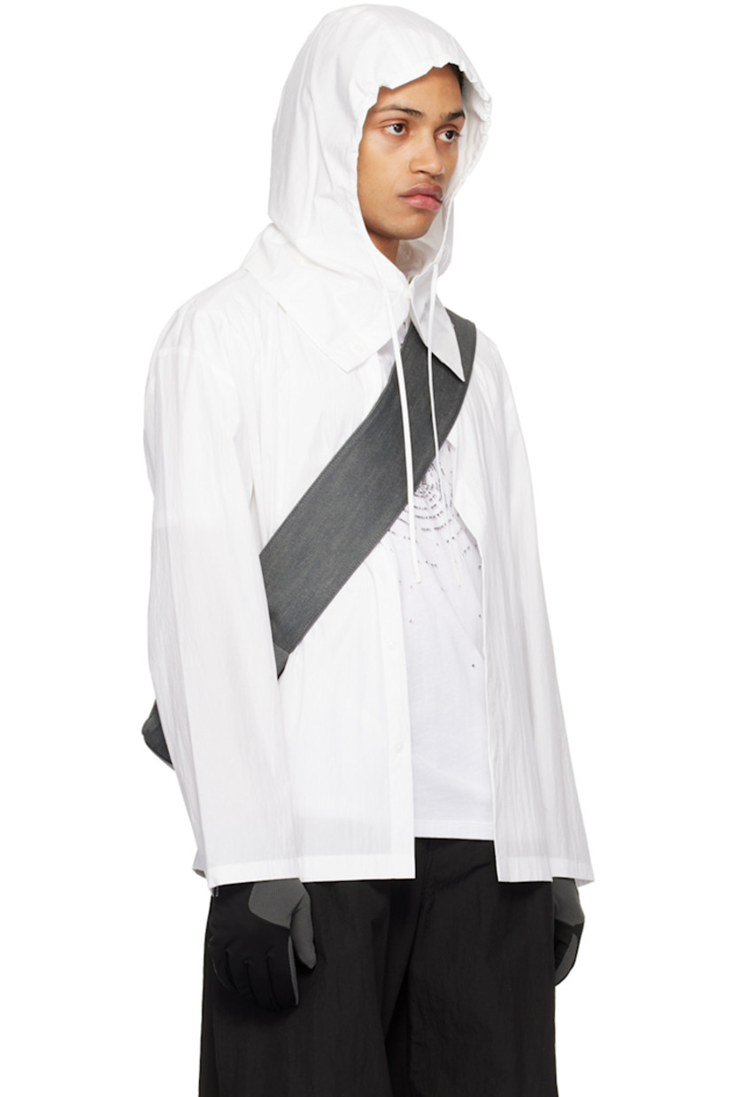 Crinkled cotton-blend poplin shirt.

· Drawstring at detachable hood
· Round neck
· Press-stud closure

Supplier color: White