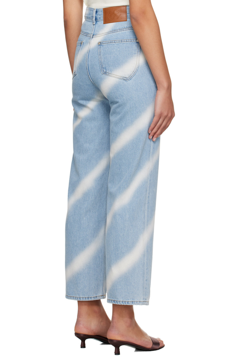 Non-stretch denim jeans. Fading and stripes throughout.

· Belt loops
· Five-pocket styling
· Zip-fly
· Logo embroidered at front
· Logo patch at back waist
· Contrast stitching in tan

Supplier color: Light blue