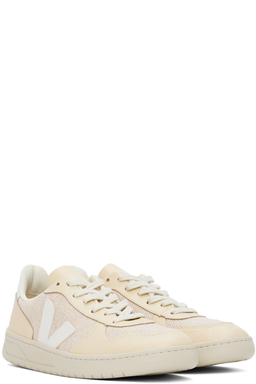 Low-top jute- and cotton-blend J-Mesh and buffed leather sneakers in beige. Antistatic, thermoregulating, and breathable.

· Paneled construction
· Lace-up closure
· Logo embossed at tongue
· Padded collar
· Rubberized logo appliqué at sides
· Logo printed at heel tab
· Mesh lining
· Treaded rubber sole

Supplier color: Jute/White/Multico