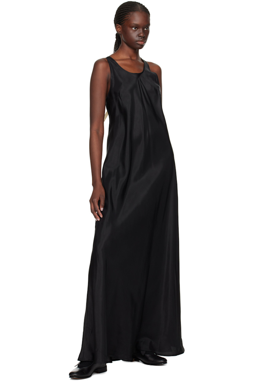 Acetate satin dress.

· Scoop neck
· Self-tie straps at open back
· Unlined

Supplier color: Black