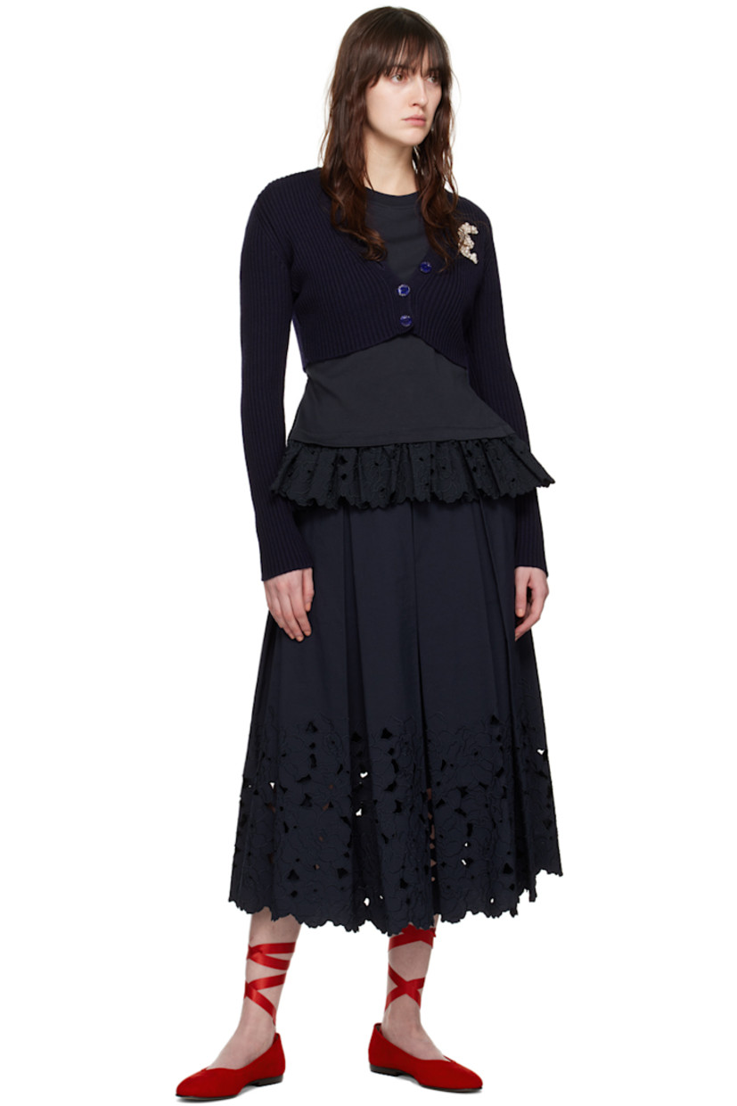 Cotton jersey T-shirt. 

· Layered construction 
· Rib knit crewneck 
· Broderie anglaise trim at hem 
· Fixed adjustable self-tie fastening at side seams 

Supplier color: Navy