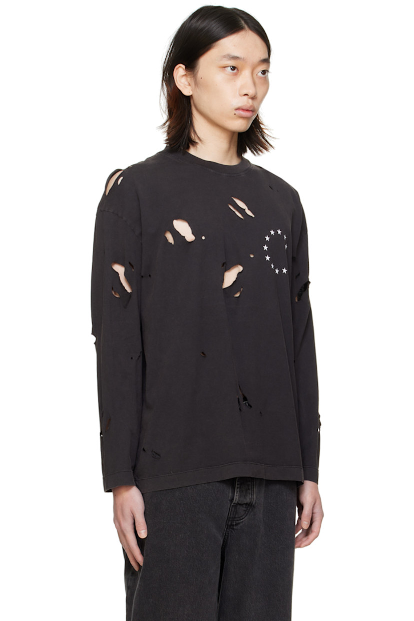 Organic cotton jersey T-shirt. Distressing throughout.

· Rib knit crewneck
· Logo printed front and back

Supplier color: Black
