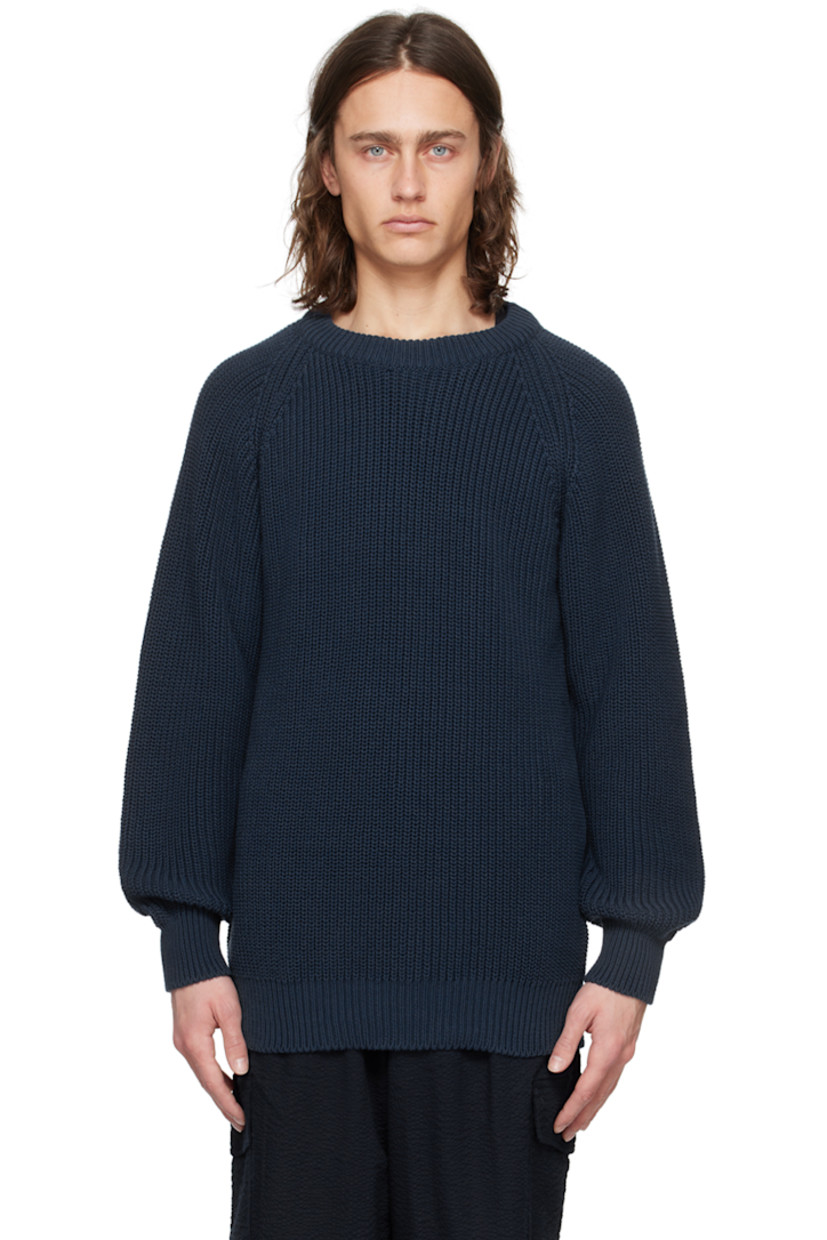 Knit cotton sweater.

· Rib knit crewneck, hem, and cuffs
· Raglan sleeves

Supplier color: Blue
