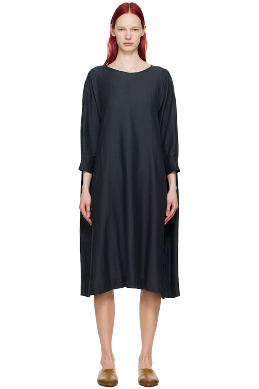 Cotton herringbone dress.

· Round neck
· Seam pockets
· Single-button barrel cuffs
· Vented side seams
· Self-tie fastening and pleats at back collar
· Unlined

Supplier color: Soft herringbone charcoal