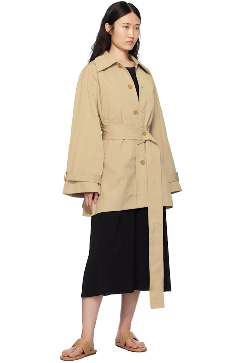 Stretch polyester bonded crepe dress.

· Rib knit crewneck and armscyes
· Seam pockets
· Logo embroidered at back collar

Supplier color: Black