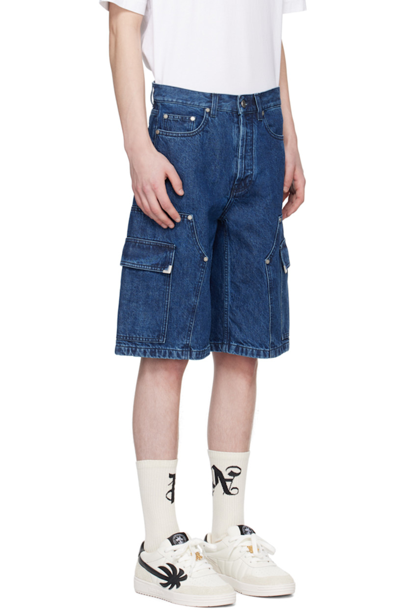 Non-stretch denim shorts.

· Belt loops
· Five-pocket styling
· Button-fly
· Reinforced panel at legs
· Cargo pocket at outseams
· Logo embroidered at back pocket
· Logo-engraved antiqued gunmetal-tone hardware

Supplier color: Indigo blue