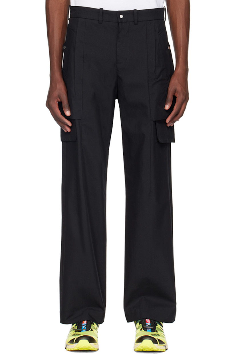 Straight-leg cotton- and nylon-blend twill cargo pants.

· Belt loops
· Four-pocket styling
· Zip-fly
· Pleats at front and back
· Cargo pocket at outseams

Supplier color: Black
