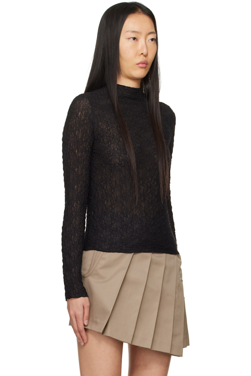 Semi-sheer stretch polyester T-shirt. Shirring throughout. 

· Mock neck 
· Logo plaque at chest 
· Lettuce edge hem and cuffs 
· Button closure at back 

Supplier color: Black