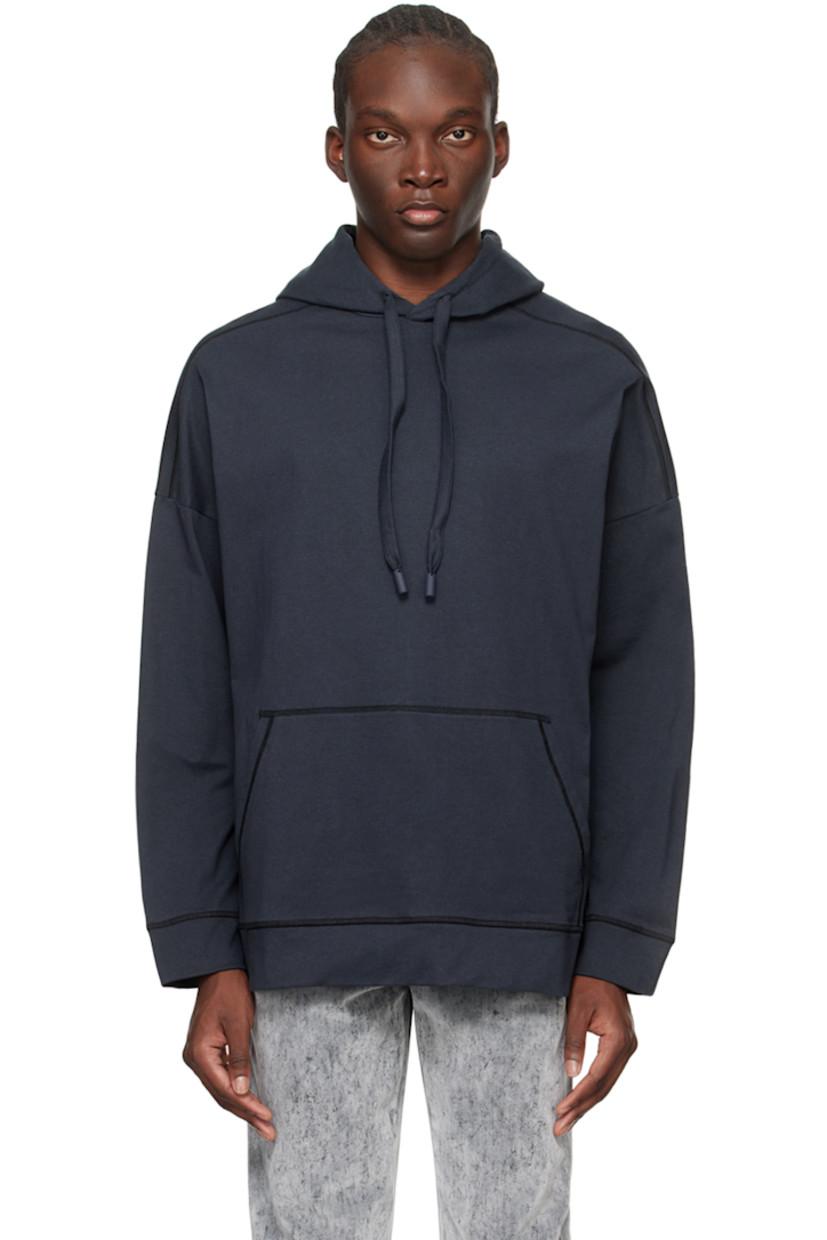Organic cotton jersey hoodie. 

· Drawstring at hood 
· Kangaroo pocket 
· Rib knit hem and cuffs
· Dropped shoulders  

Supplier color: Blu sunnei